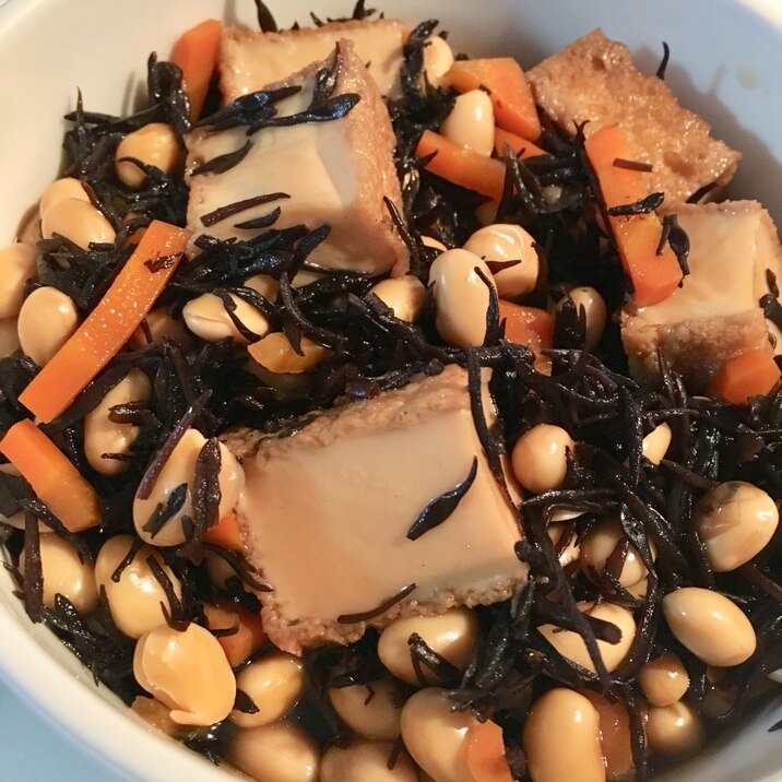 ひじきと厚揚げの煮物 レシピ 作り方 By こっこ8 楽天レシピ ひじきと厚揚げの煮物 レシピ 作り方 By こっこ8 楽天レシピ